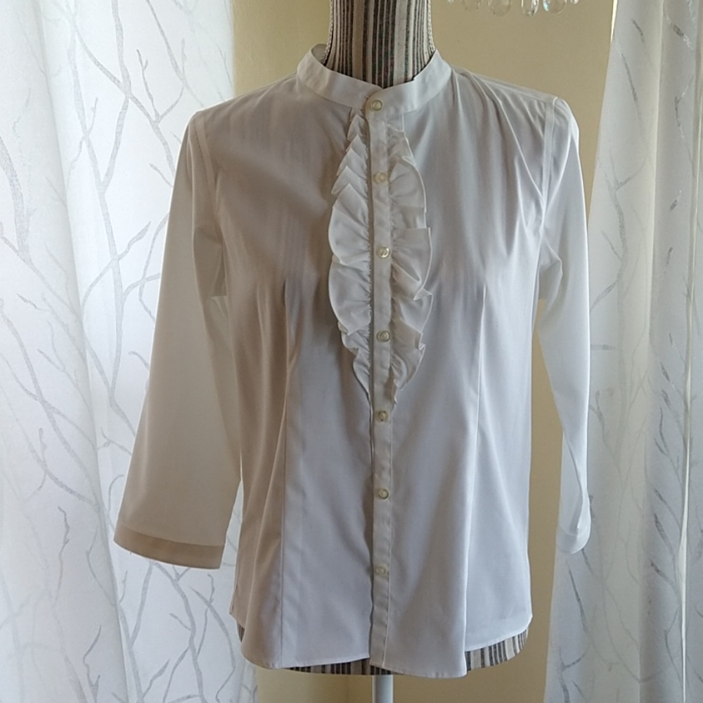 $8 or 3 for 15 Lands end 10p white